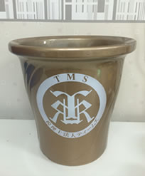 ロゴ入れ　鉢一色塗・ロゴ